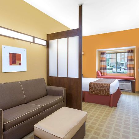 Microtel Inn & Suites By Wyndham University Medical Park Greenville Dış mekan fotoğraf