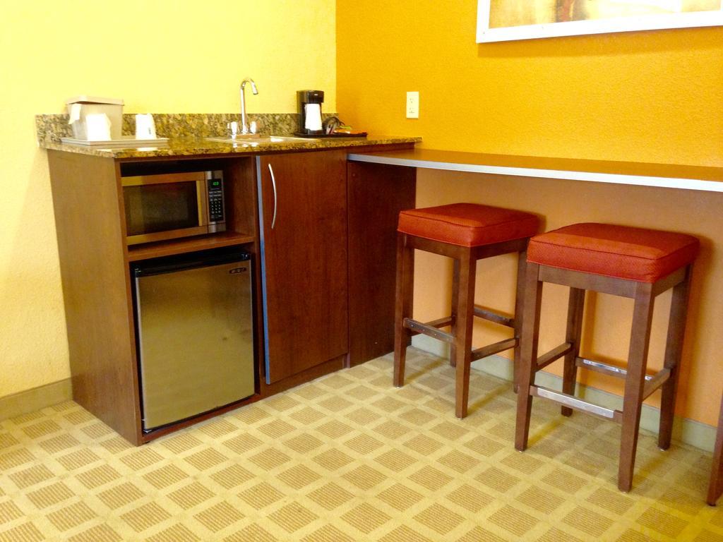 Microtel Inn & Suites By Wyndham University Medical Park Greenville Dış mekan fotoğraf
